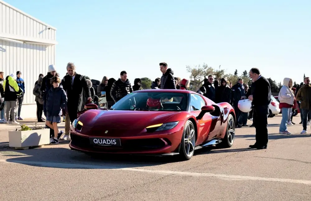 Club Ferrari 1 8